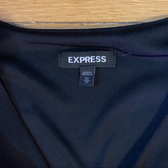 Express Dress - Picture 3 of 3